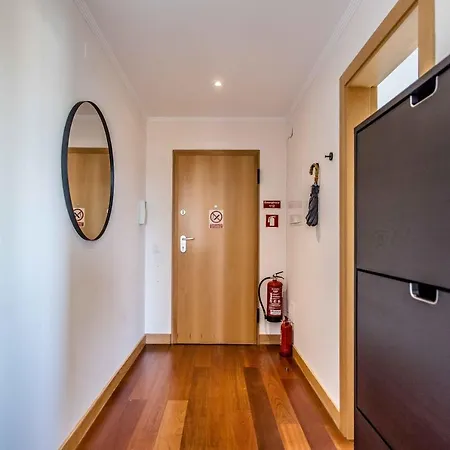 Corcovada, Sunny And Bright T1 With Large Terrace, Apartment