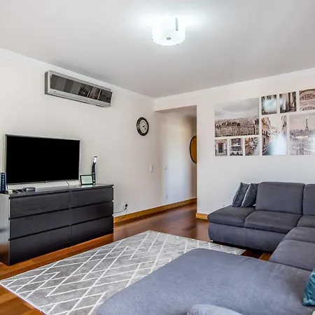 Apartament Corcovada, Sunny And Bright T1 With Large Terrace, Albufeira