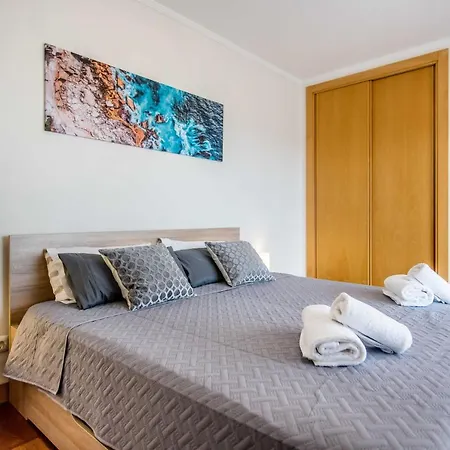 Corcovada, Sunny And Bright T1 With Large Terrace, Apartament